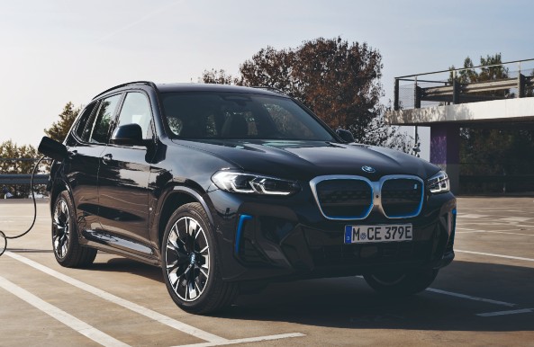 BMW THE iX3